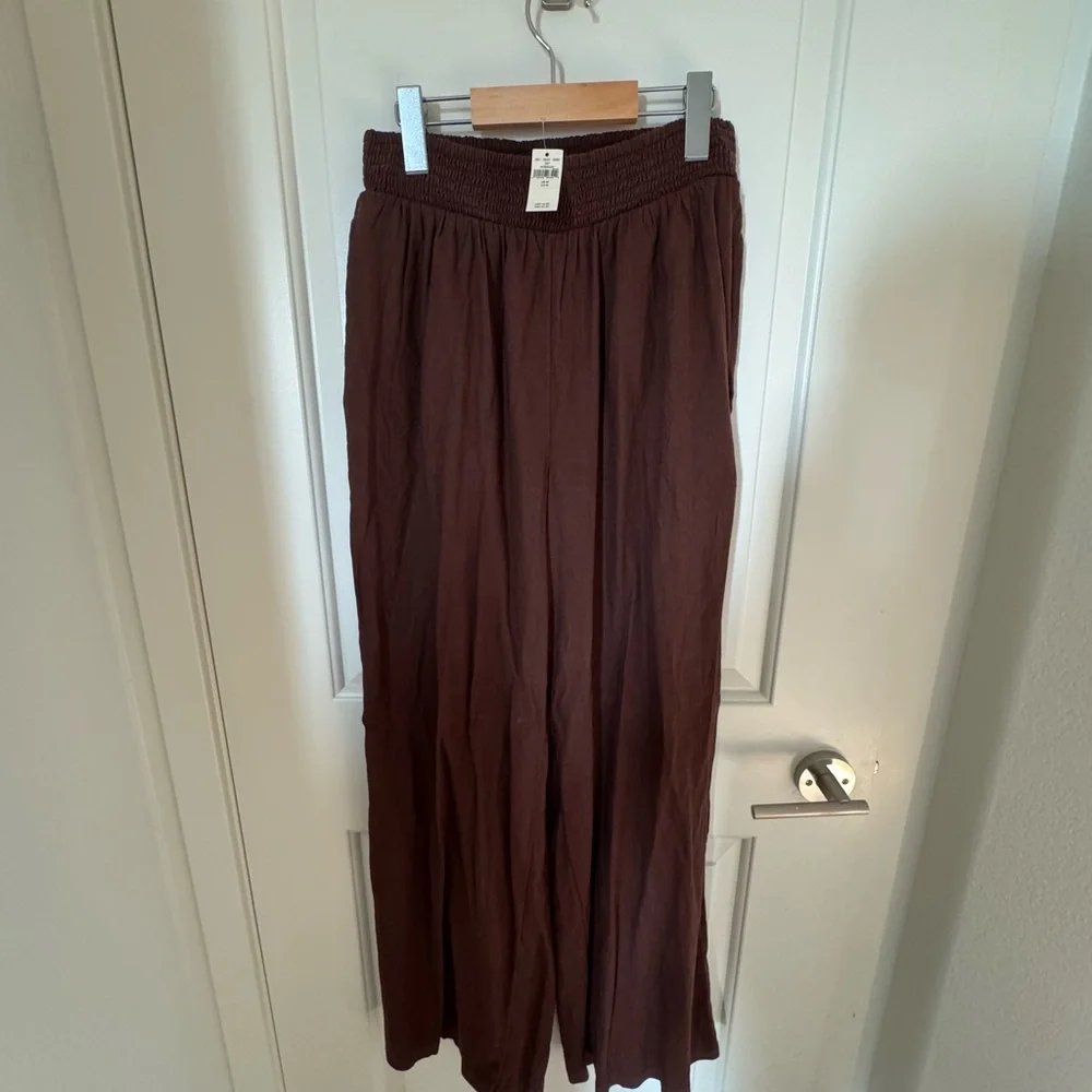 NWT Aerie Chocolate Brown Loose Straight Leg Pants (Size M) - Picture 1 of 3